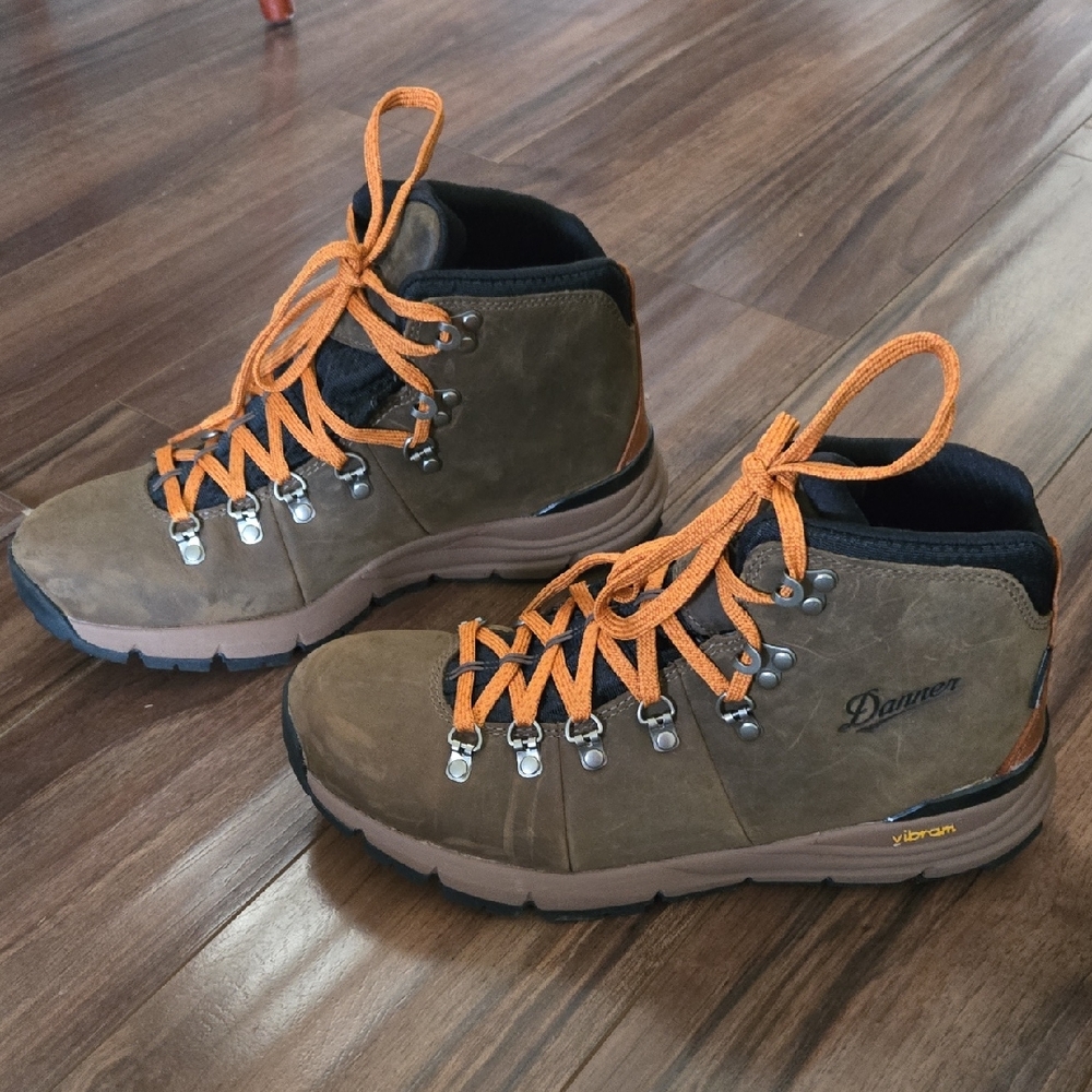 Danner Mountain 600 Full Grain Leather Boots
